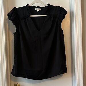 nine britton Black V-Neck Ruffle Wyatt flutter Sleeve Blouse